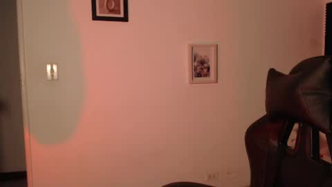  IVVY  online show from May 6, 1:03 am