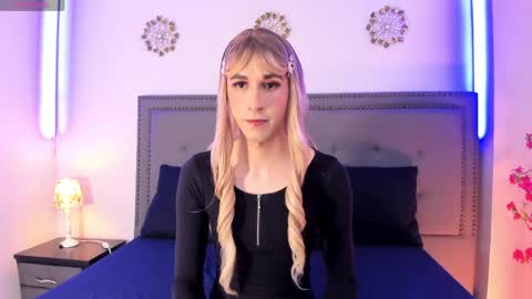 ivi rosse  online show from April 7, 2:17 pm