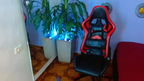 Snapshot of ivy_scorpio chatting on October 4, 6:22 am ivy_scorpio online show from October 4, 6:22 am