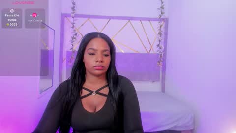 i v y  b l i s s online show from December 22, 8:06 pm