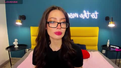 Ivy online show from March 25, 1:44 am