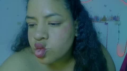 ivydesouza online show from May 15, 11:34 pm
