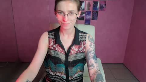 Ivy online show from July 19, 11:41 pm