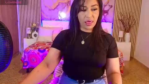 Snapshot of ivyshine7 chatting on June 21, 6:54 pm ivyshine7 online show from June 21, 6:54 pm