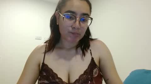 Ivy online show from May 14, 3:24 am