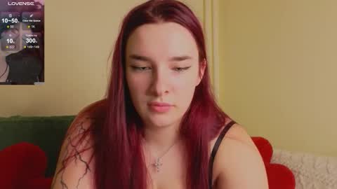 Daisy online show from December 17, 10:49 pm