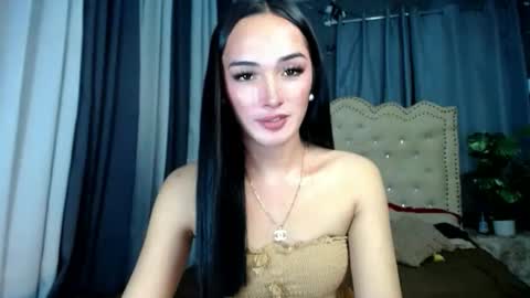 iwillcum4u_ online show from April 21, 12:11 pm