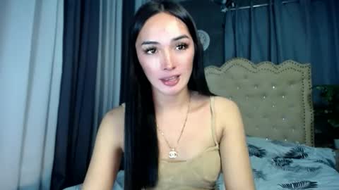 iwillcum4u_ online show from April 26, 12:03 pm