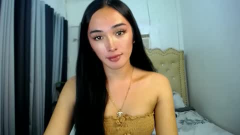 iwillcum4u_ online show from June 10, 12:37 pm