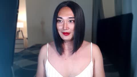 iya_hermosa online show from March 4, 12:33 pm