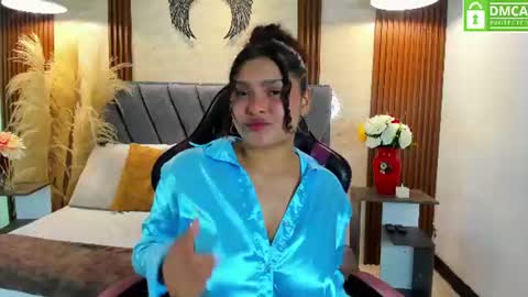 Isa online show from July 5, 2:13 pm