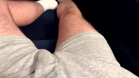 Snapshot of j0n275 chatting on March 23, 11:42 pm j0n275 online show from March 23, 11:42 pm