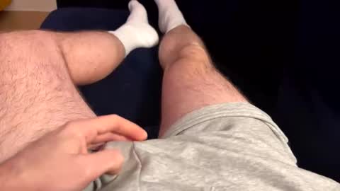 Snapshot of j0n275 chatting on April 3, 10:52 pm j0n275 online show from April 3, 10:52 pm