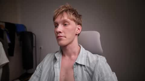 Danny online show from February 22, 8:29 pm