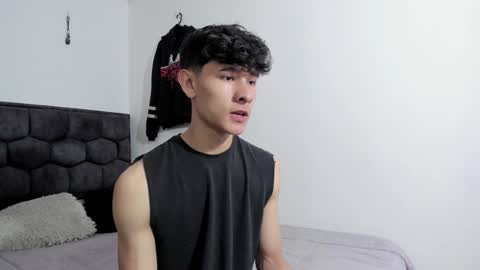 Noah online show from December 25, 1:51 pm