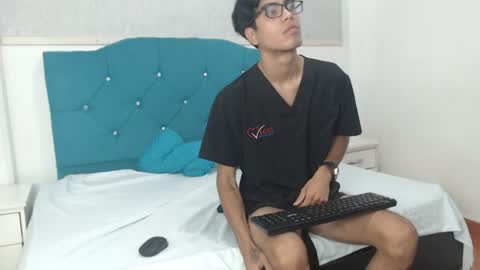 Snapshot of jacck_black chatting on August 1, 11:42 am jacck_black online show from August 1, 11:42 am