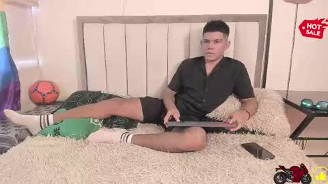 JACK CASTELL online show from October 19, 1:34 pm