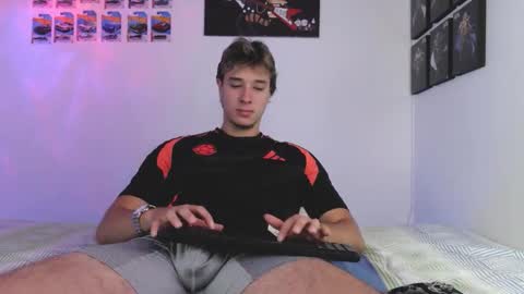 J online show from December 20, 7:26 am