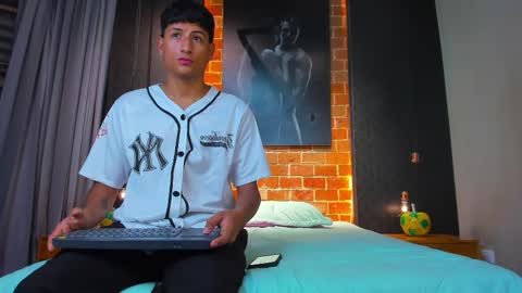 Jack and Joes online show from December 17, 3:23 am