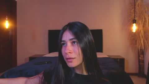 jackiie_ online show from July 10, 1:25 pm