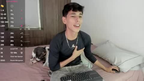 jacob_colliins online show from June 21, 10:23 pm