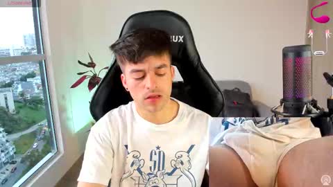 Snapshot of jacob_ferrer chatting on February 6, 5:27 pm JACOB FERRER online show from February 6, 5:27 pm