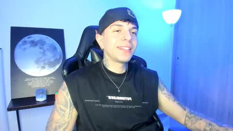 jacobb116 online show from January 18, 1:09 am