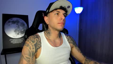 jacobb116 online show from February 26, 1:15 am