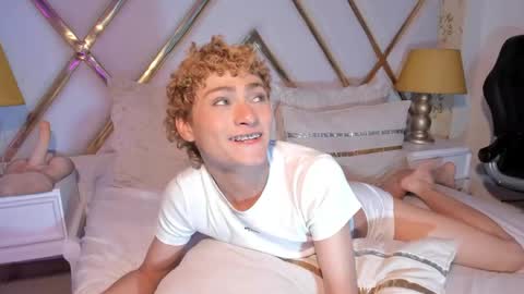 jacobrusso online show from April 7, 10:42 pm