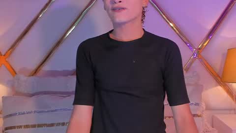 jacobrusso online show from April 11, 9:19 pm