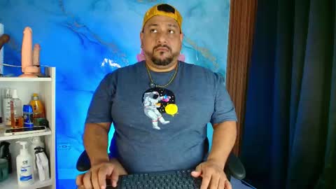 daddy sir master bear online show from January 16, 2:54 pm