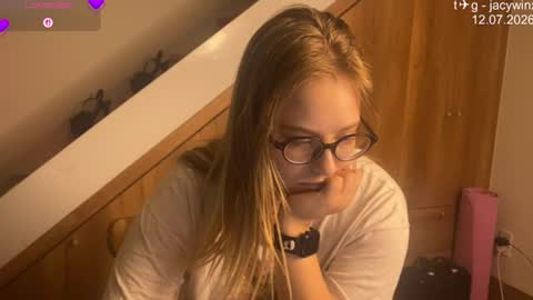 jacywinslat online show from July 13, 2:20 pm
