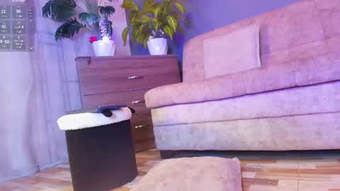 Snapshot of jade_brunnette chatting on June 11, 9:24 pm Jade Brunete online show from June 11, 9:24 pm
