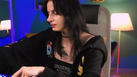 jade_castle online show from June 24, 3:38 am
