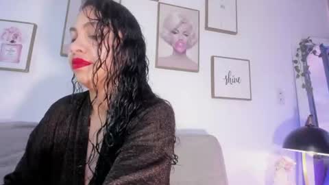 Snapshot of jade_chers chatting on June 30, 1:01 pm jade_chers online show from June 30, 1:01 pm