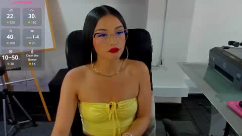 Snapshot of jade_connor chatting on July 16, 8:37 pm jade_connor online show from July 16, 8:37 pm