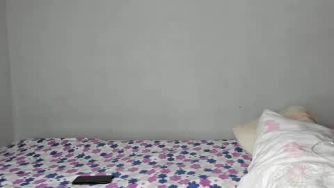 Snapshot of jade_dorthini chatting on December 13, 9:09 pm Jadeleidy Dorthini online show from December 13, 9:09 pm