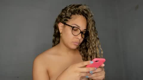 Snapshot of jade_dorthini chatting on September 29, 10:03 pm Jadeleidy Dorthini online show from September 29, 10:03 pm