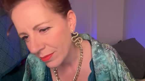 Snapshot of jade_slade chatting on April 26, 7:39 am Jade Slade online show from April 26, 7:39 am