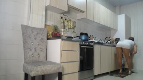 Jade online show from January 18, 3:38 pm