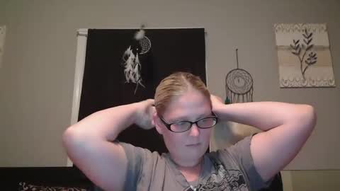 JadeLuv online show from December 2, 2:42 am