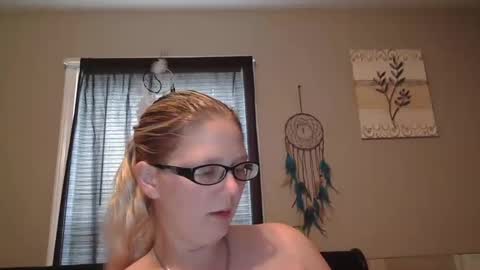 JadeLuv online show from December 15, 6:04 pm