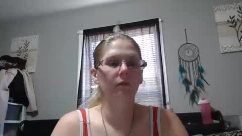 JadeLuv online show from February 10, 7:07 pm