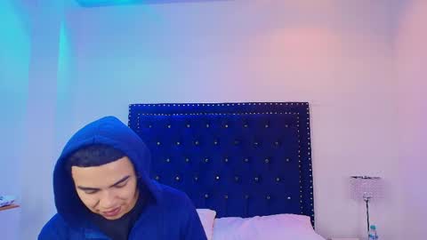 Jaden and Sofia  online show from April 16, 3:07 am