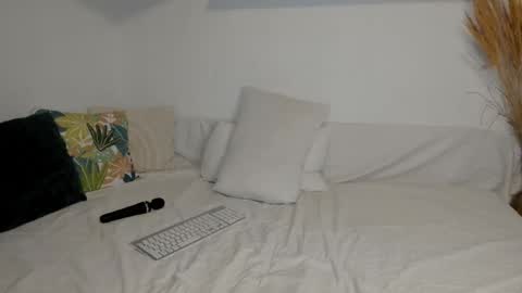 elena online show from February 5, 2:38 am