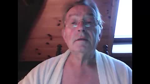 Snapshot of jahanc01 chatting on October 23, 8:02 am Malko online show from October 23, 8:02 am