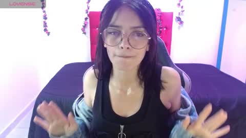 jaide412638 online show from May 2, 9:09 pm