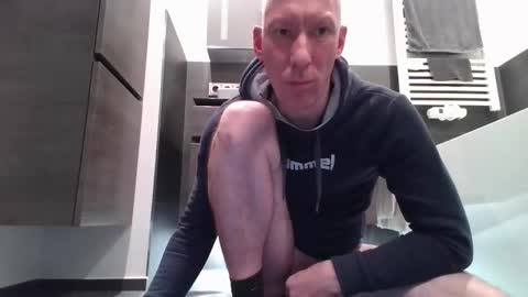 jak_81 online show from February 7, 6:33 pm