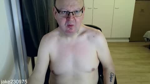 Snapshot of jake230975 chatting on December 15, 8:57 pm Jake2309 online show from December 15, 8:57 pm