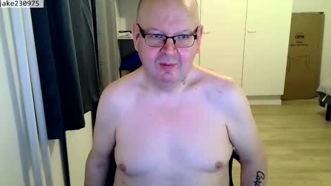 Snapshot of jake230975 chatting on March 2, 8:04 pm Jake2309 online show from March 2, 8:04 pm